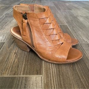 Sofft McKenna Stacked Chunky Heel Leather Sandal Cognac 8